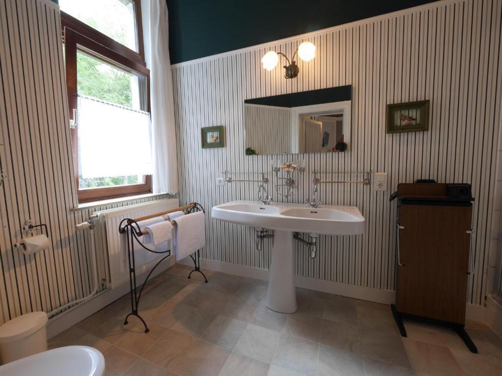 L'Etape Fagnarde - Bed, Breakfast & Sauna Spa Rum bild